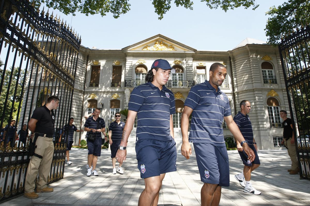 Fostul jucător de la FCSB a ajuns viral în țara natală » Afecțiunea de care suferă l-a transformat complet