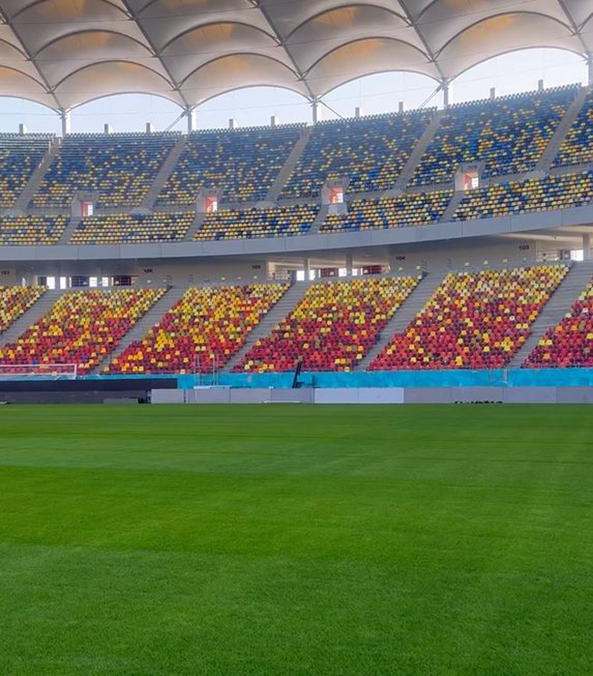 Cum arată gazonul de la Arena Națională » MM Stoica a postat imagini înainte de FCSB - UTA