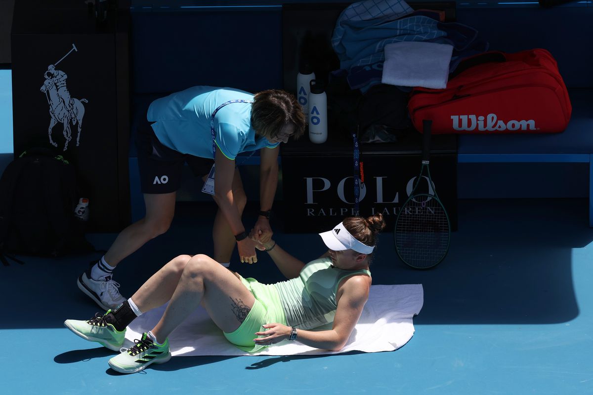 Elina Svitolina a ieșit în lacrimi de pe teren! S-a retras după doar trei game-uri în optimile Australian Open