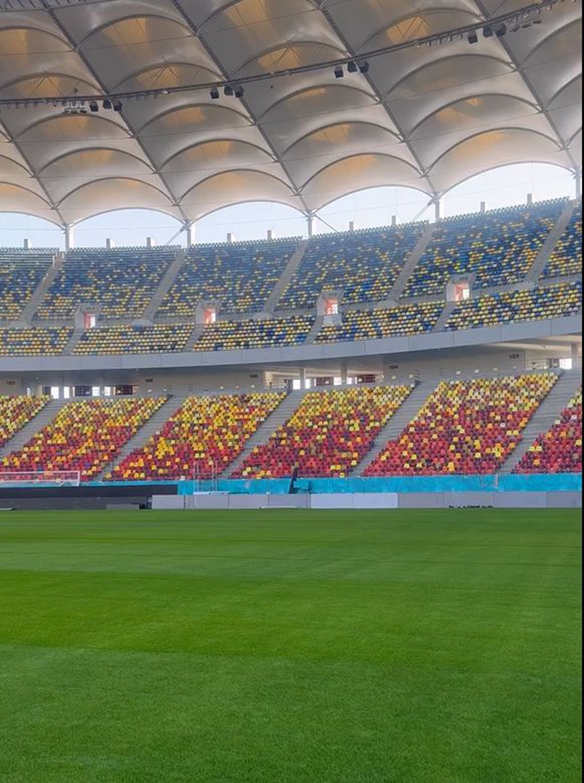 Cum arată gazonul de la Arena Națională » MM Stoica a postat imagini înainte de FCSB - UTA