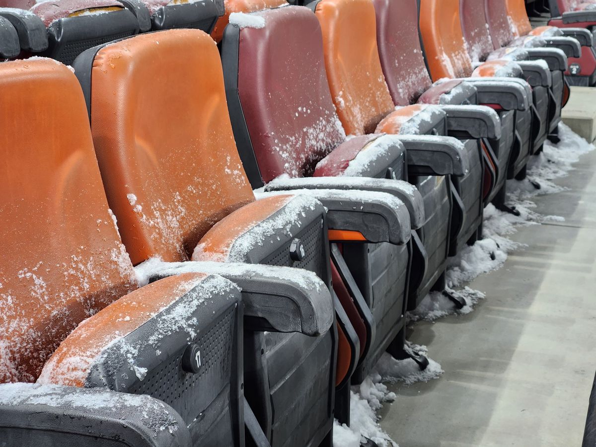 A semnat în Superliga de la amatori și s-a prezentat de unul singur pe Instagram!