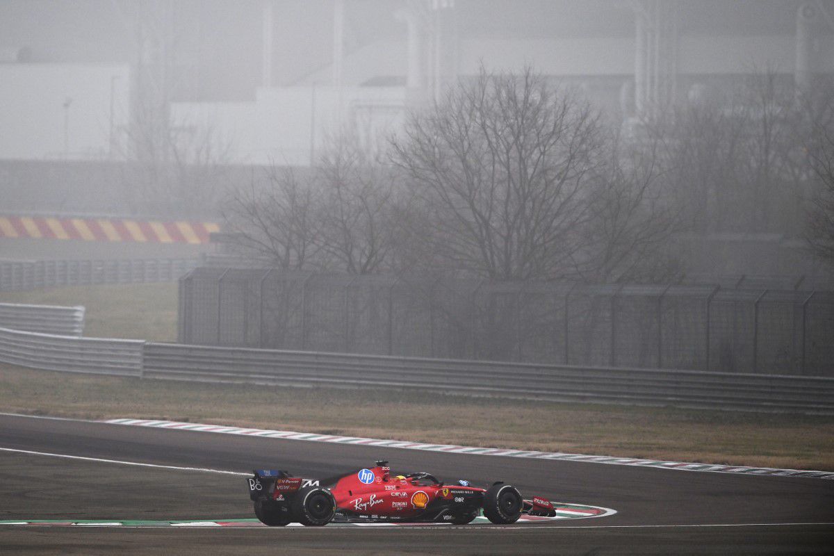 N-a început sezonul, dar Lewis Hamilton și-a bușit Ferrariul. Toate informațiile despre accidentul de astăzi