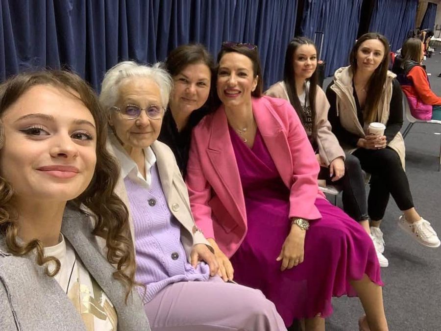 După ce GSP a scos la iveală mărturiile gimnastelor abuzate, președinta Irina Deleanu a reacționat pe Facebook-ul Gazetei, cu 3 poze și un videoclip