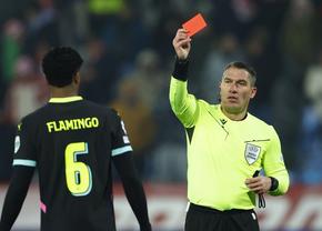 Critici pentru Istvan Kovacs, după meciul arbitrat aseară în Liga Campionilor: „Cred că nu se simțea bine”
