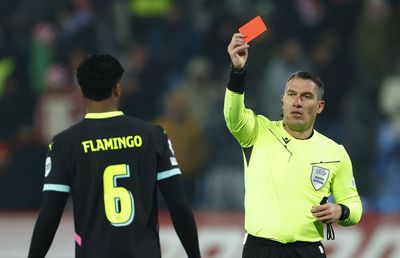 Critici pentru Istvan Kovacs, după meciul arbitrat aseară în Liga Campionilor: „Cred că nu se simțea bine”