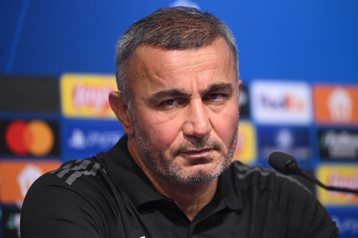 Declarație curioasă a tehnicianului lui Qarabag: „Trebuie să jucăm foarte atent, jucătorii sunt informați despre arbitri”