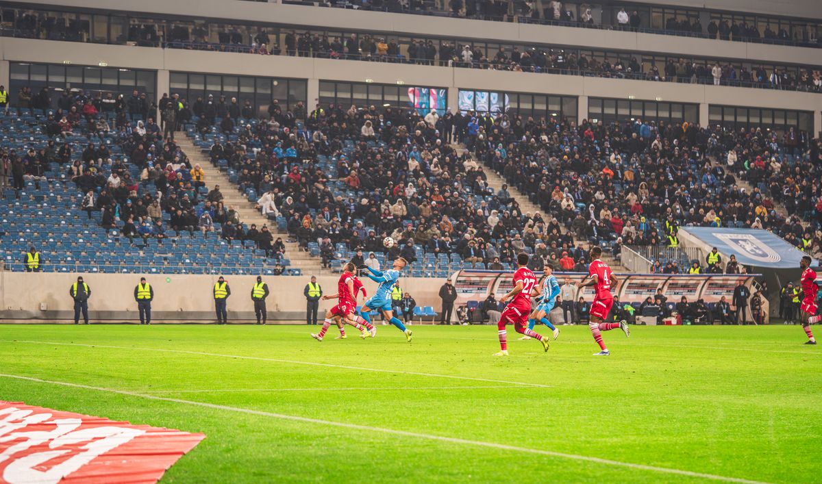 Matei Preda, puștiul din Pitești care a fotografiat la meciul Craiova - Dinamo