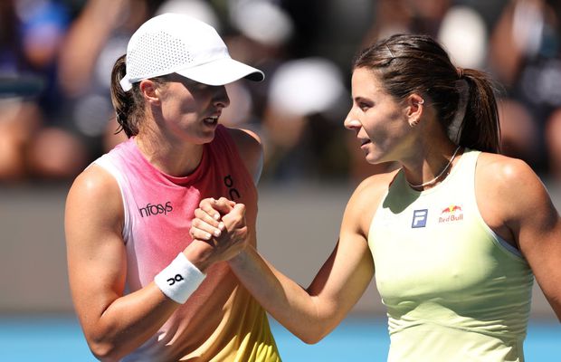 Controversă în victoria Igăi Swiatek din „sferturile” Australian Open » „Nu știu dacă ea știa sau nu, regulile ar trebui schimbate”