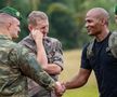 Florent Malouda, antrenându-se în poligon în uniforma armatei din Guyana Franceză / Foto: Instagram fmalouda
