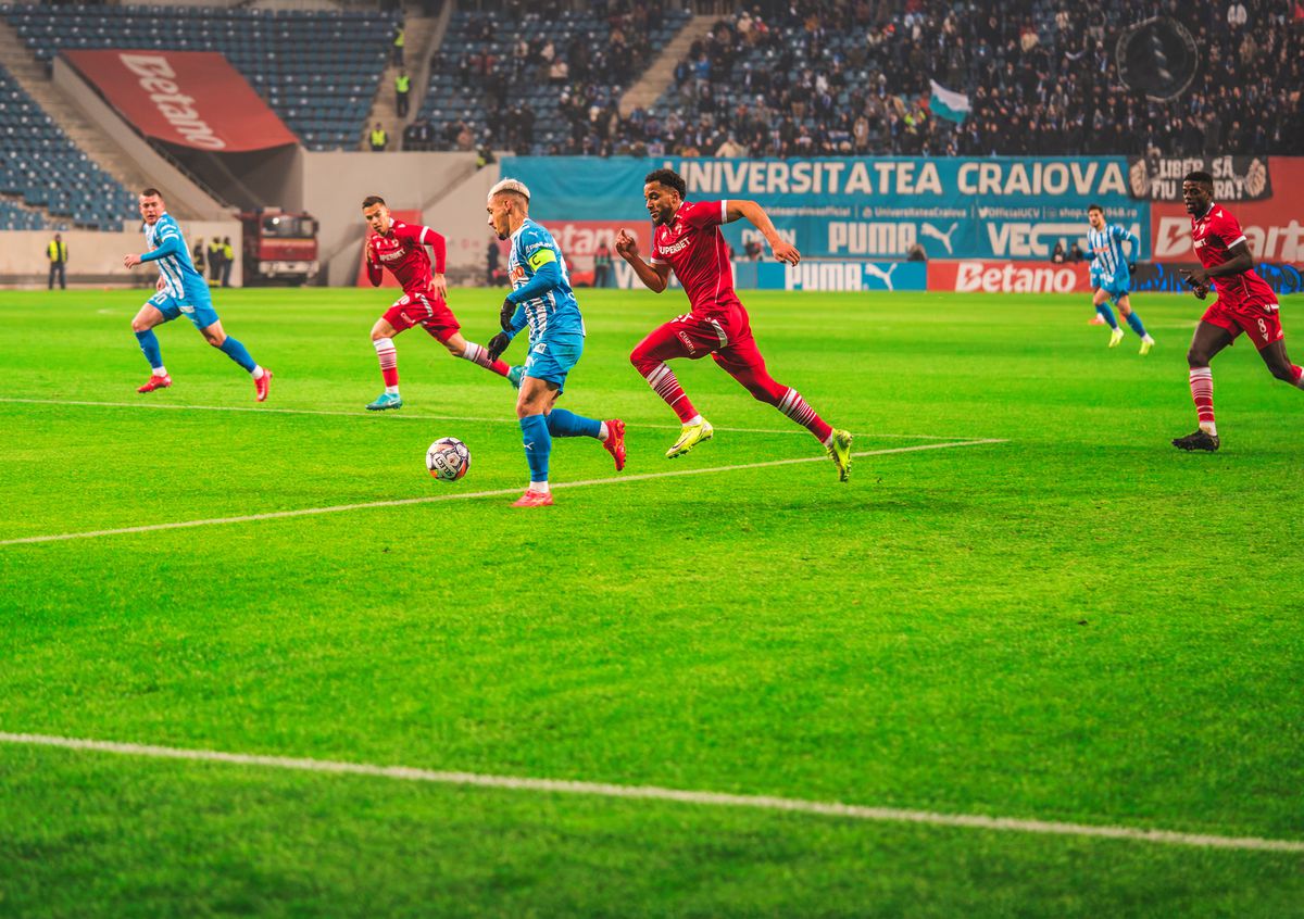 Matei Preda, puștiul din Pitești care a fotografiat la meciul Craiova - Dinamo