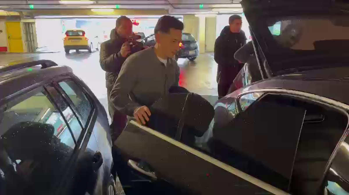 A sosit ziua cea mare pentru Rapid » Olimpiu Moruțan a aterizat în România și merge la vizita medicală