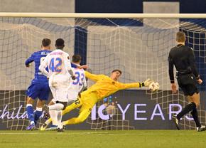 Dinamo Zagreb - FCSB, meci de totul sau nimic » Bîrligea reușește un gol minunat, chiar înainte de pauză!