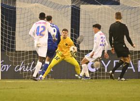 Șah-mat la Zagreb » Erorile majore în defensiva celor de la FCSB au continuat și în repriza secundă