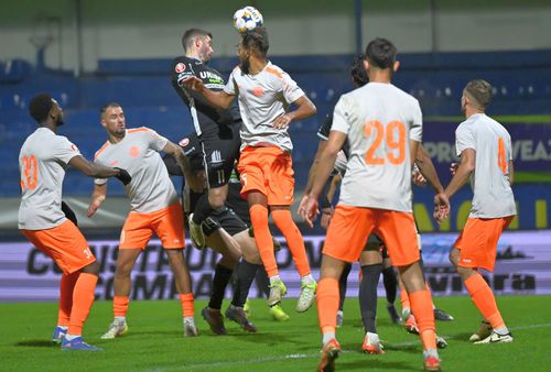 Metaloglobus a rupt contractele a 5 jucători/ foto Imago Images