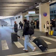 Olimpiu Moruțan a sosit în România și va semna cu Rapid. Captură: DigiSport