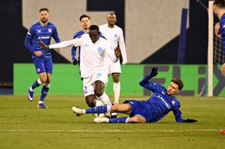 Dezastru pentru FCSB la Zagreb » Dinamo subordonează campioana într-un meci comic al defensivei roș-albastre