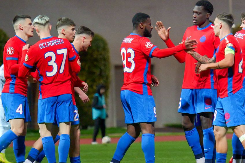 Roș-albaștrii nu-și găsesc cadența în acest sezon / Sursă foto: Facebook@ FCSB