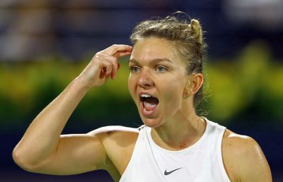 SIMONA HALEP - ELENA RYBAKINA 3-6, 6-3, 7-6(5) // Discursul mobilizator al lui Artemon Apostu-Efremov: „Cine e cea mai bună la gestionat chestiile astea?”