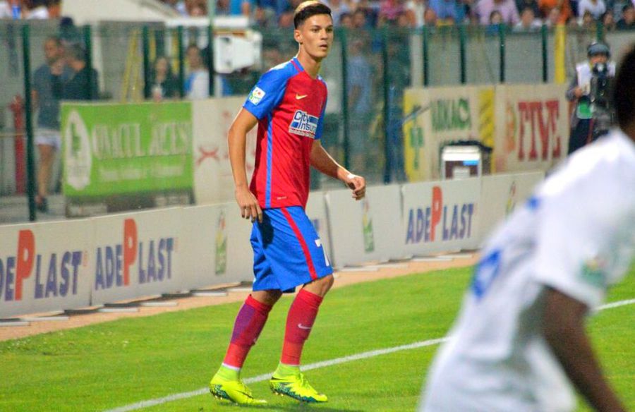 Dennis Man, în tricoul FCSB, într-o perioadă când clubul nu voia să plătească 100.000 de euro pentru el Dennis Man, în tricoul FCSB, într-o perioadă când clubul nu voia să plătească 100.000 de euro pentru el