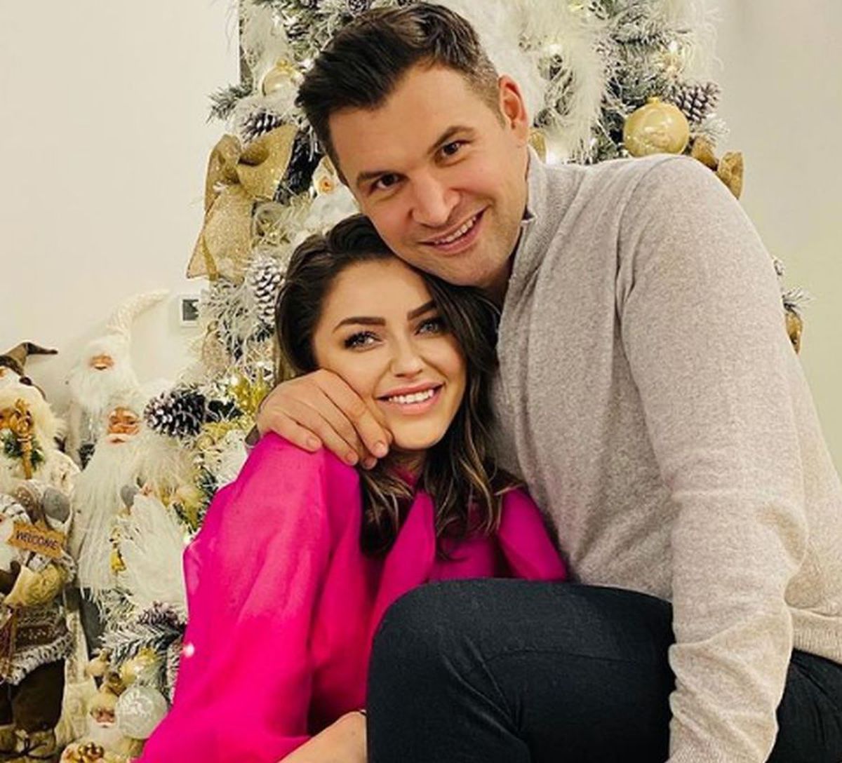 FOTO Ea e noua cucerire a lui Ionuț Stroe » Fostul ministru se iubește cu fiica vitregă a lui Marcel Vela