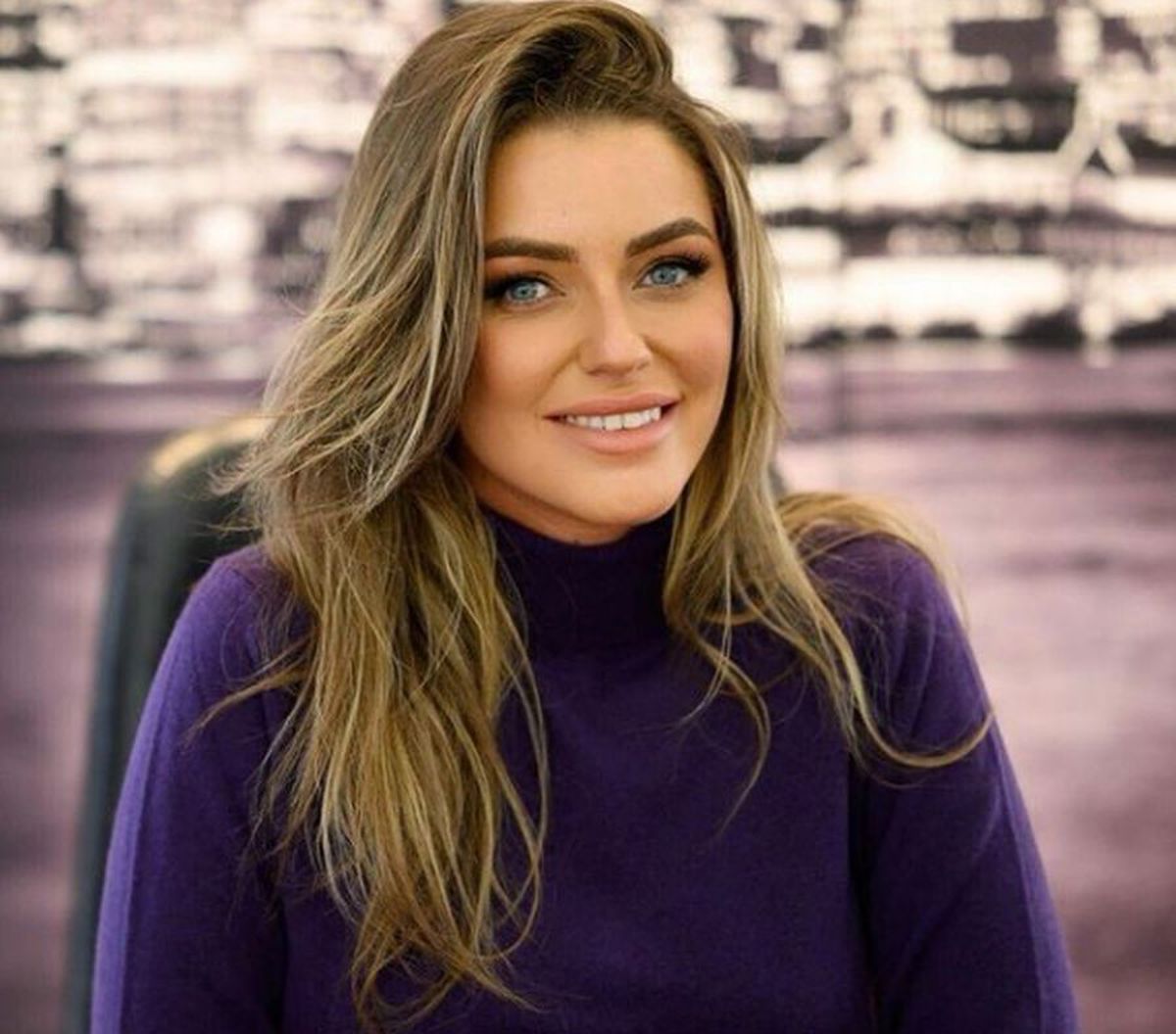 FOTO Ea e noua cucerire a lui Ionuț Stroe » Fostul ministru se iubește cu fiica vitregă a lui Marcel Vela