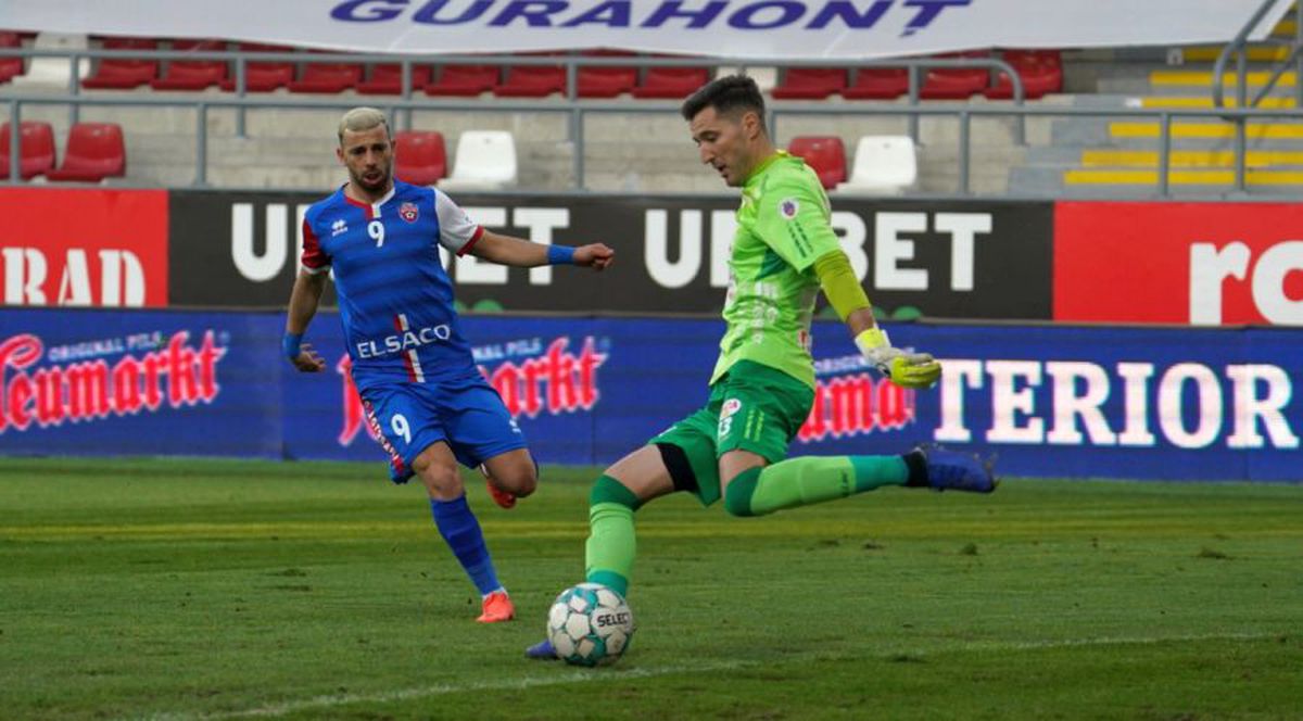 UTA, iertată de un penalty cu FC Botoșani » Verdictul specialistului: „Trebuia sancționat”