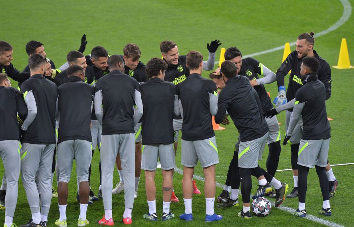 Distracție la antrenamentul lui Atletico Madrid pe Arena Națională + Ce a cerut Chelsea la hotel