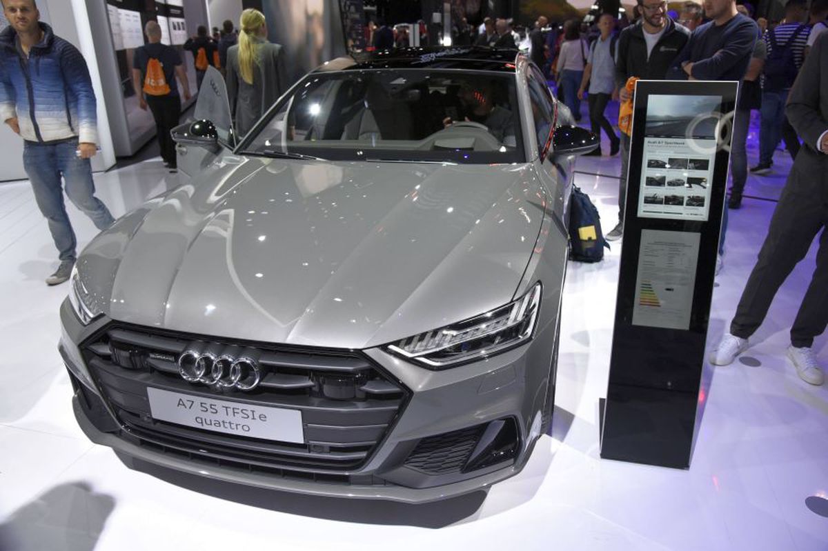 Cum arată bolidul de lux pe care Florinel Coman îl conducea fără permis