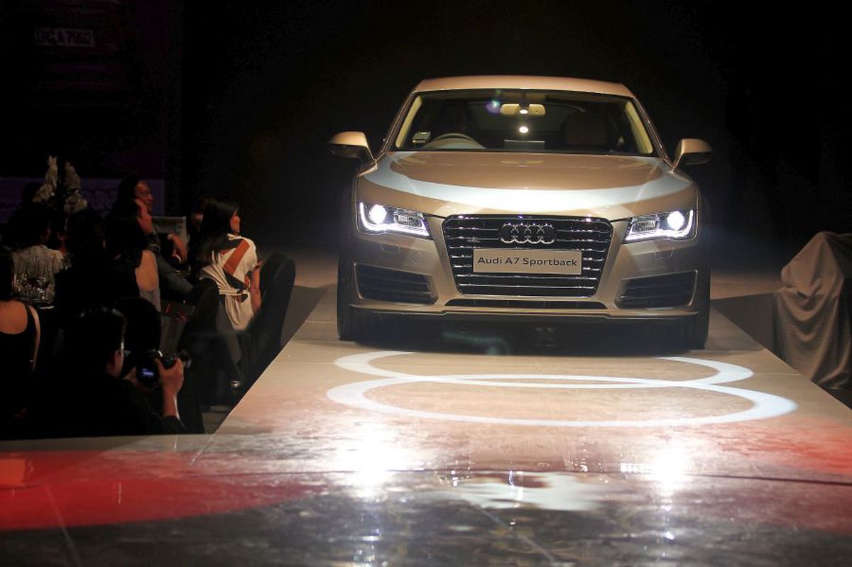 Cum arată bolidul de lux pe care Florinel Coman îl conducea fără permis