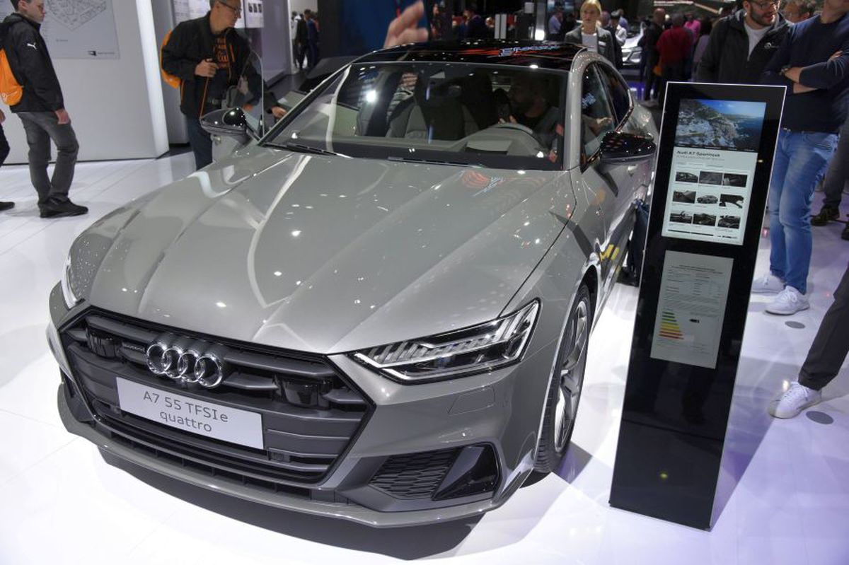 Cum arată bolidul de lux pe care Florinel Coman îl conducea fără permis