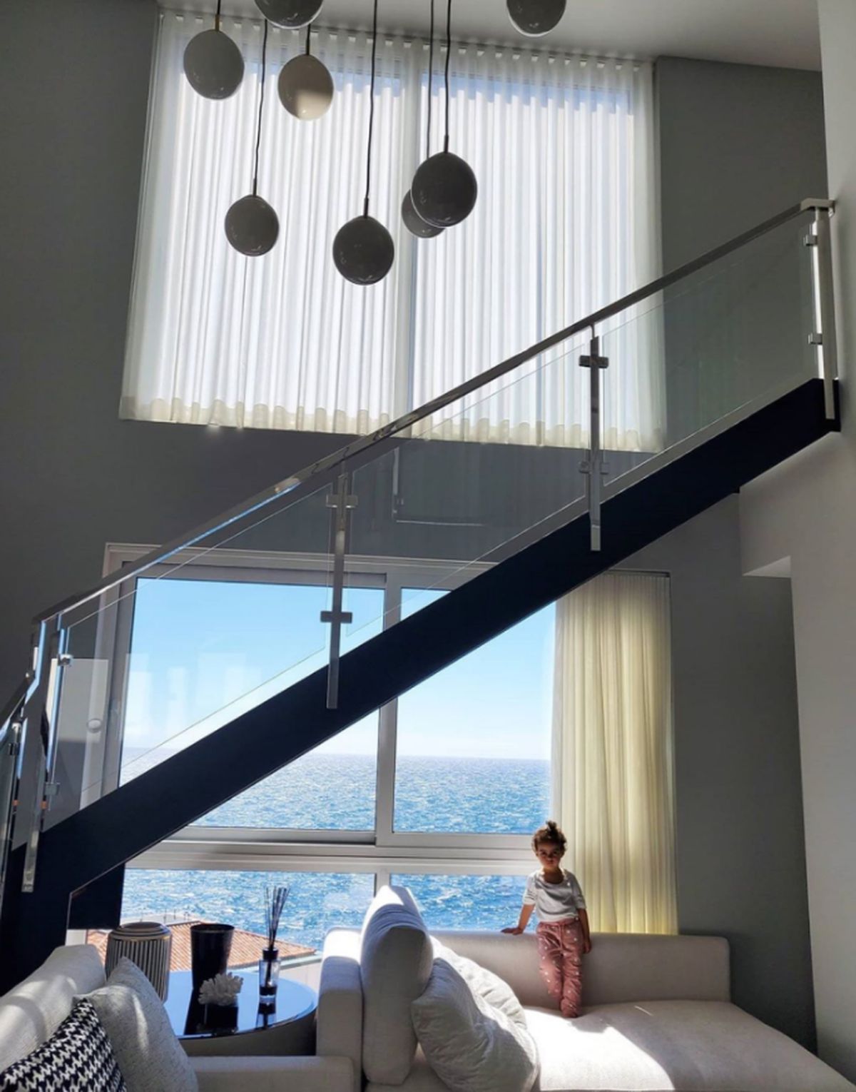 Cum arată vila din Madeira a lui Cristiano Ronaldo » Starul de la Manchester United a cheltuit o sumă impresionată pentru casa visurilor