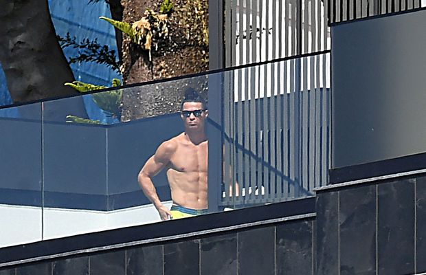 Cum arată vila din Madeira a lui Cristiano Ronaldo » Starul de la Manchester United a cheltuit o sumă impresionată pentru casa visurilor