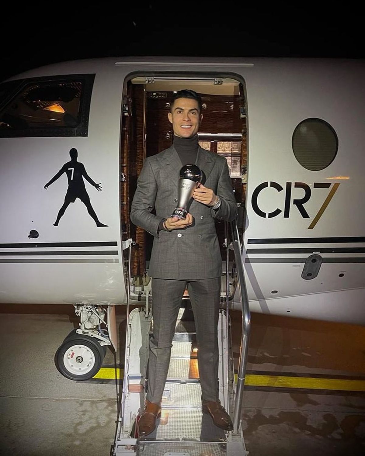 Cum arată vila din Madeira a lui Cristiano Ronaldo » Starul de la Manchester United a cheltuit o sumă impresionată pentru casa visurilor