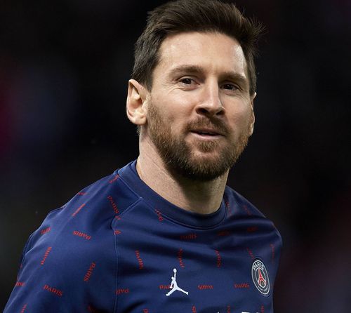 Fabrizio Ravanelli (53 ani), fostul mare atacant italian, e de părere că Lionel Messi (34 ani) se va întoarce la Barcelona la finalul sezonului, chiar dacă mutarea se va petrece gratis, iar argentinianul va avea un salariu foarte mic.