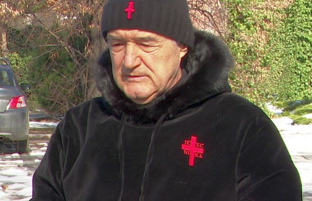 Ciucu îi face noua ținută specială lui Gigi Becali și îl așază lângă Regele Mihai și Adi Minune! » Cât îl costă hainele pe patronul FCSB