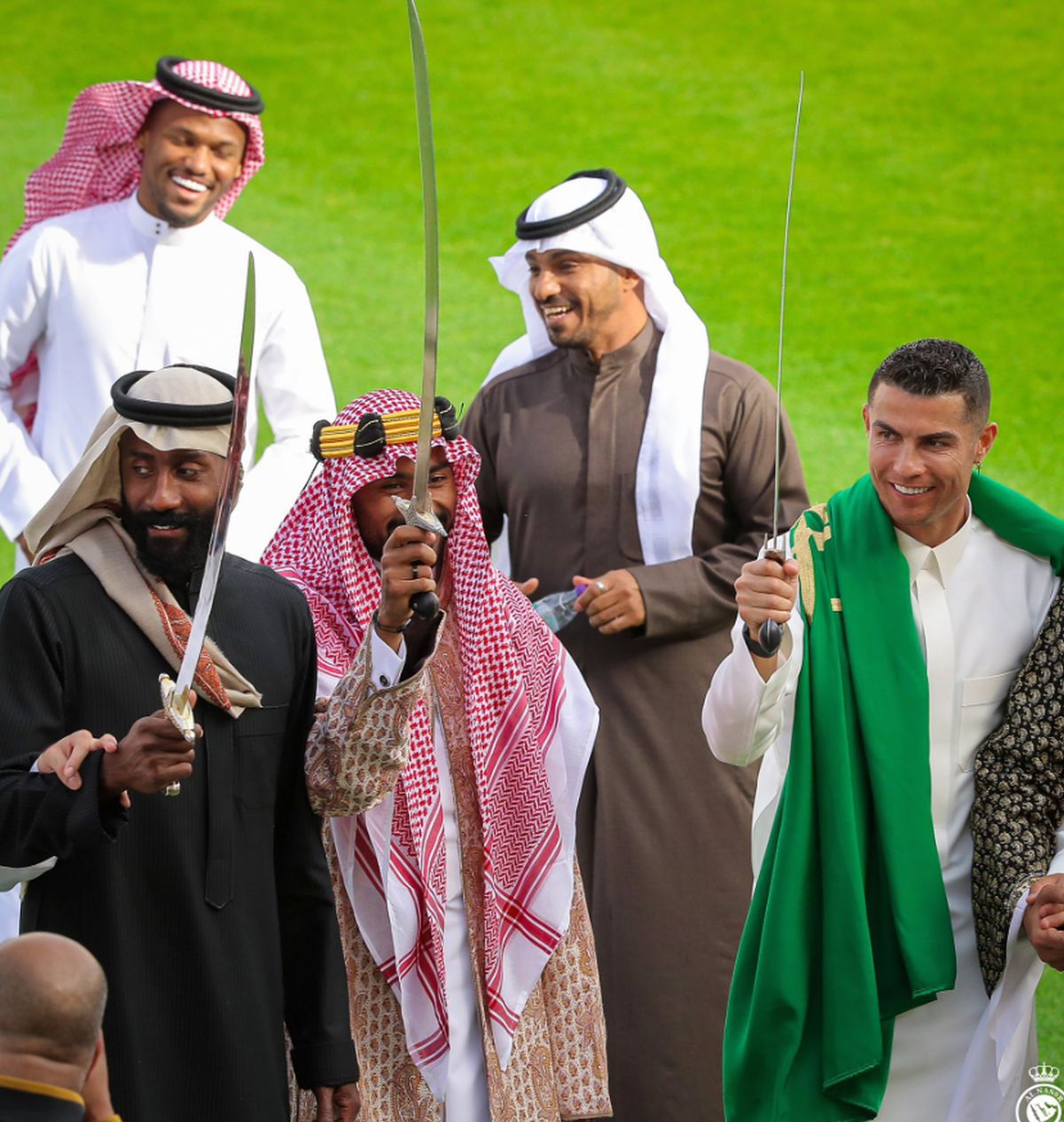 Sabia lui Cristiano » Imagini speciale din Arabia Saudită: Ronaldo, așa cum nu l-ai văzut niciodată