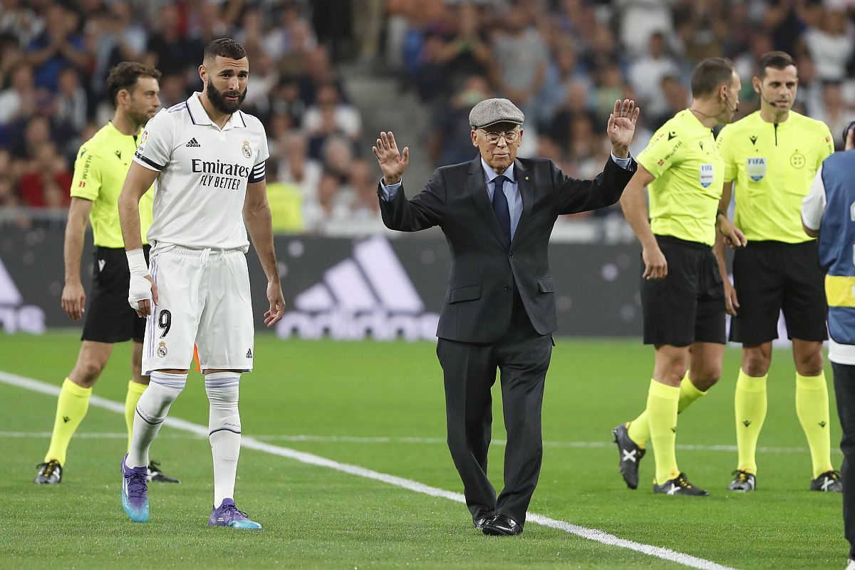 S-a stins „El Brujo”, legendarul fotbalist al lui Real Madrid » A cucerit 9 titluri și o Cupă a Campionilor