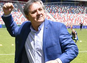 „Ce jucător de la FCSB seamănă mai mult cu tine?” » Răspunsul surprinzător oferit de Marius Lăcătuș: „Am vrut să zic, dar nu-mi ieșea”