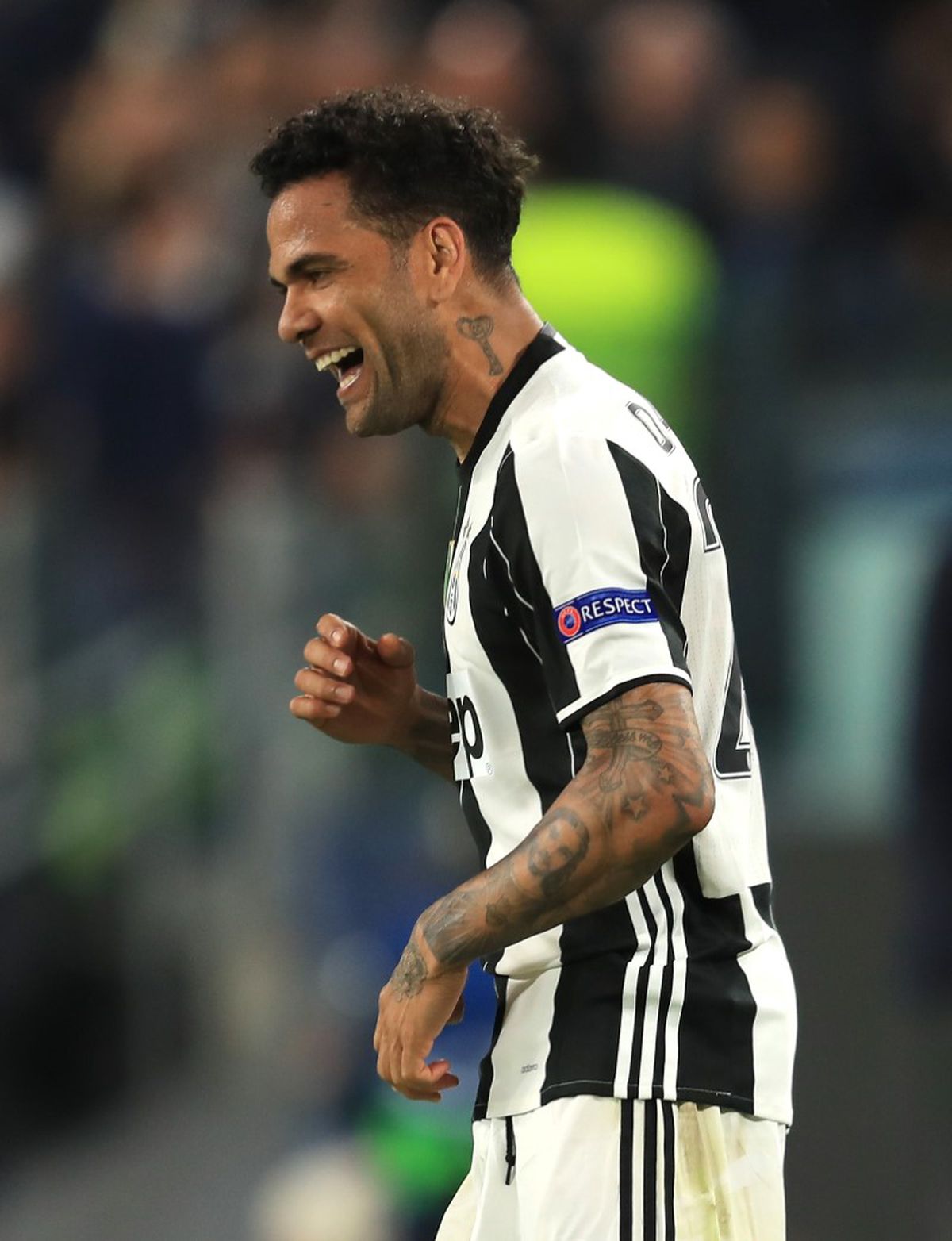 Fotbalistul celebru care i-a plătit daunele victimei lui Dani Alves