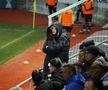 „Perla Banatului”, sub acoperire la Chiajna. A îndurat frigul pentru a-și urmări la treabă iubitul fotbalist, care a răsplătit-o la final