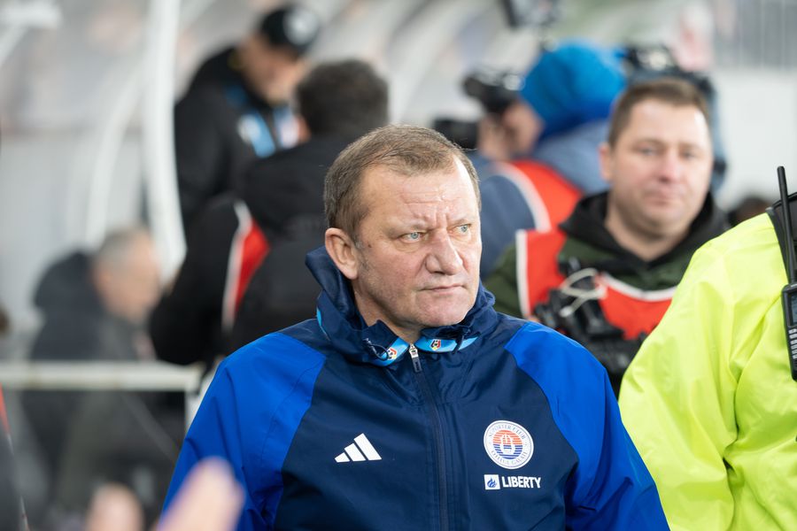 Dorinel Munteanu e suspendat, dar are şi probleme de sănătate 10 lucruri pe care să le urmărim în etapa #27 din Superliga » Bornă incredibilă pentru Deac, Rrahmani e la un pas de Spadacio, Kopic visează o premieră