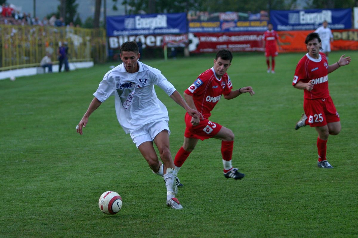 Din alte vremuri » Ziua în care CFR Cluj a pus-o la respect pe Dinamo în Gruia