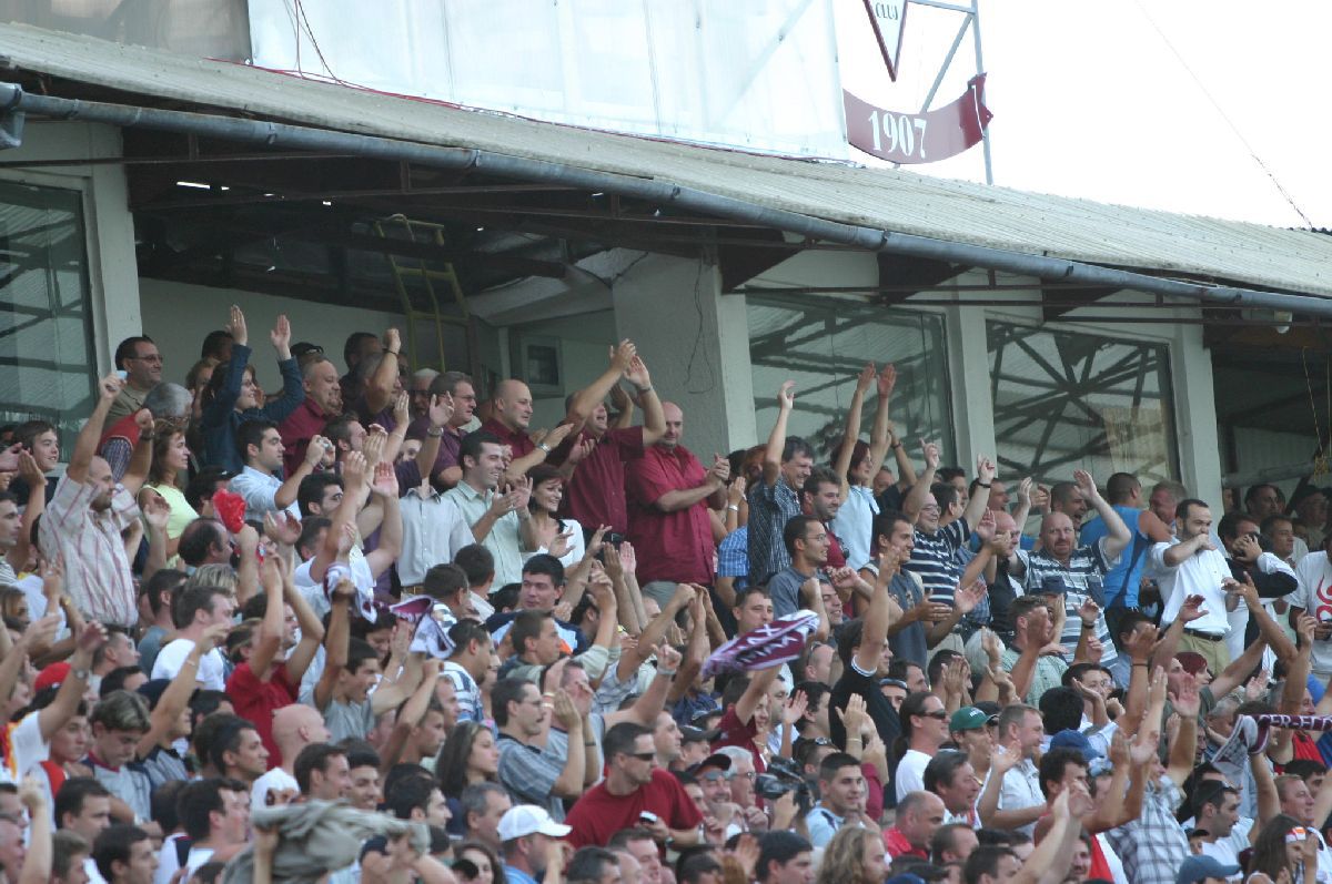 „A fost ca la români!” » Culisele meciului în care CFR Cluj a pus-o la respect pe Dinamo