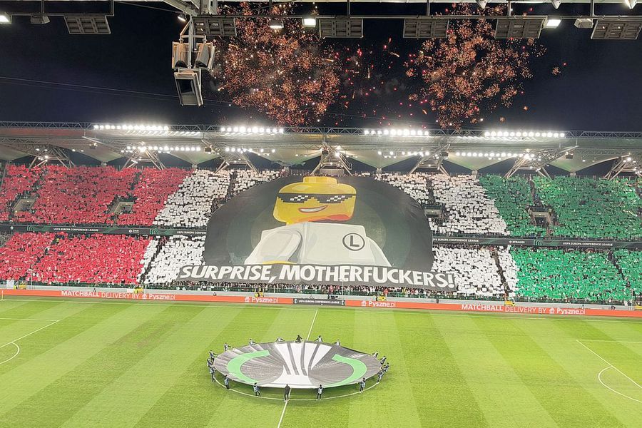 Scenografia serii în Europa: „Surpriză, nenorociților! ” » Au fentat interdicția UEFA și au râs de mai-marii fotbalului european