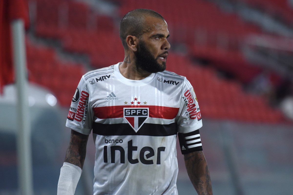 Fotbalistul celebru care i-a plătit daunele victimei lui Dani Alves