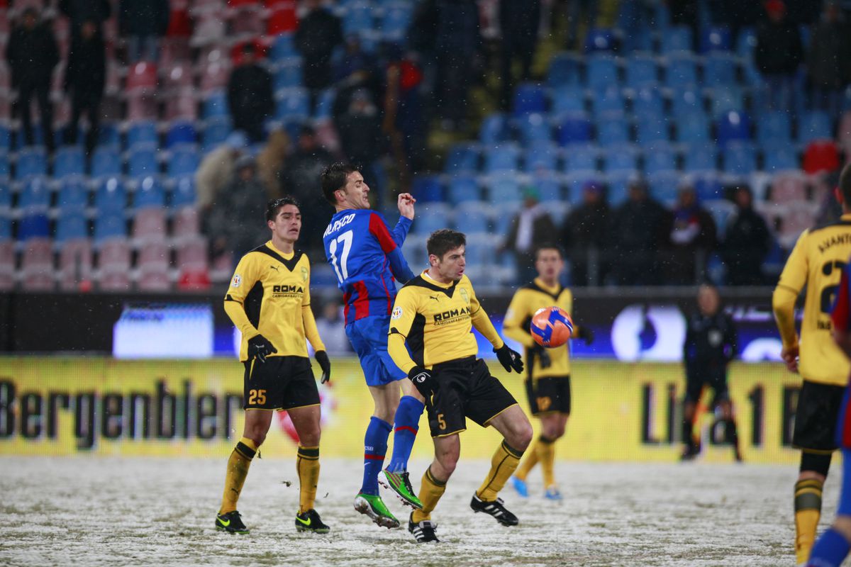 FCSB - FC Brașov 0-3 / 6 martie 2011