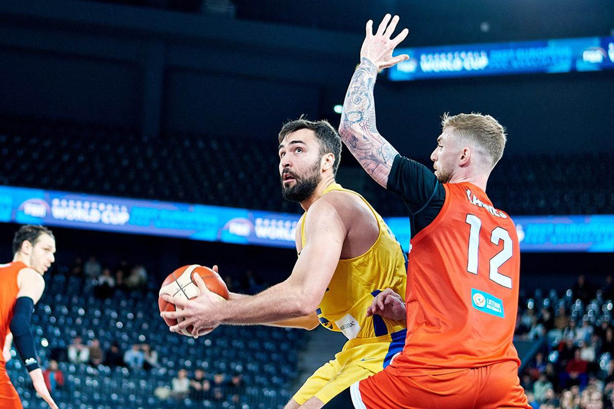 Umilință astronomică suferită de naționala României în calificările pentru Mondial! Luxemburg a înscris 20 de puncte consecutive și a întors un handicap colosal