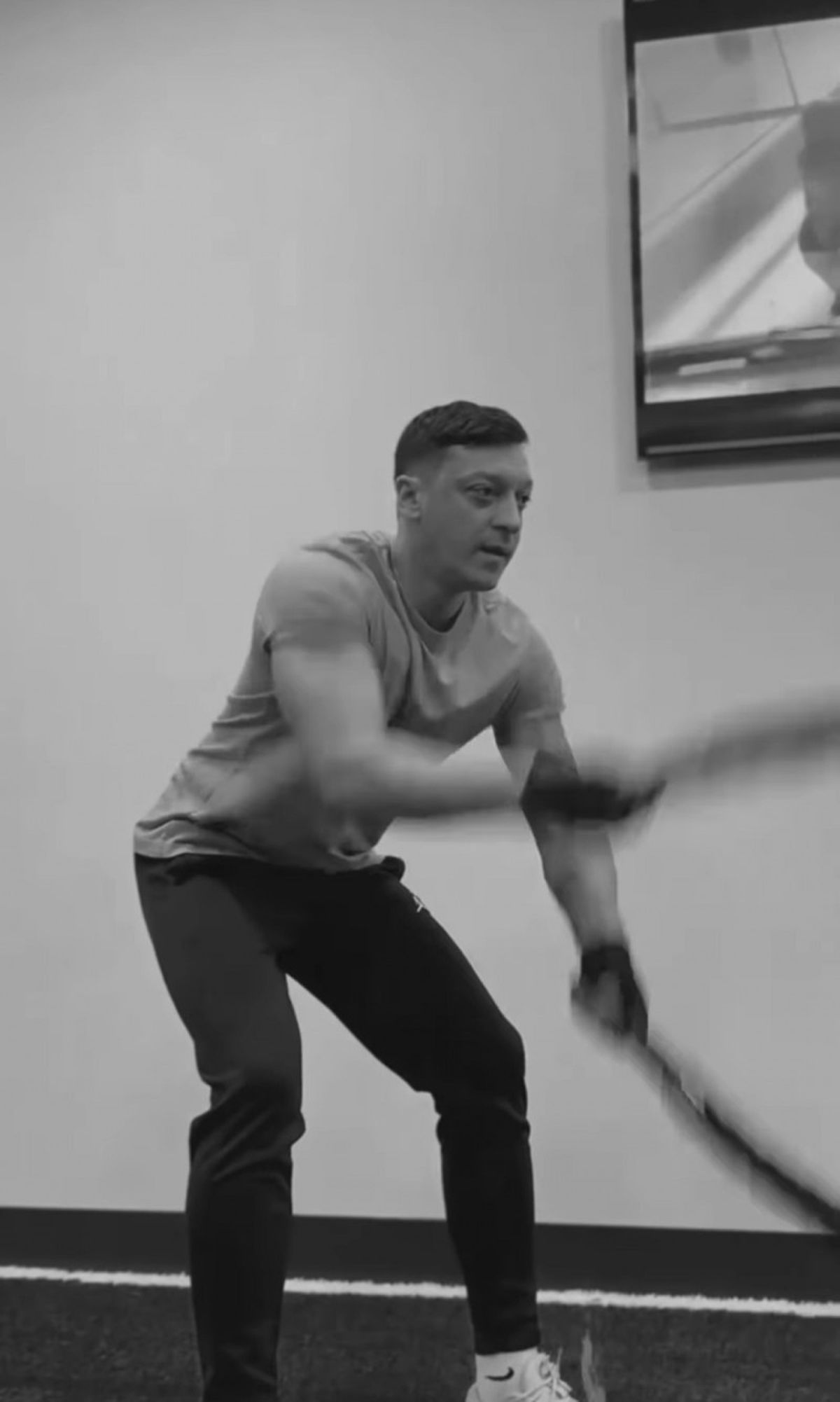 Ozil s-a umplut de mușchi și e criticat de un fost coechipier: „Un mic Cristiano, arată dizgrațios!”