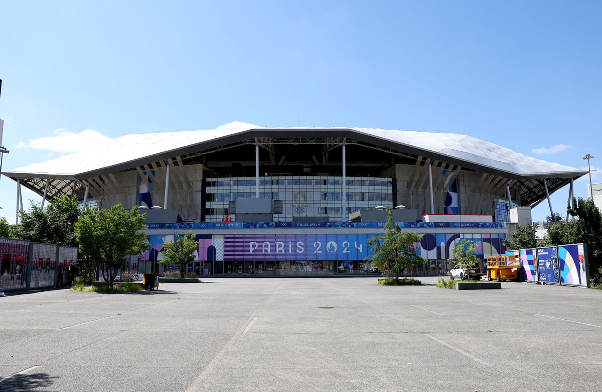 Cum arată stadionul din Lyon, locul în care FCSB poate sărbători calificarea în „sferturile” Europa League: ridicat după o mare controversă