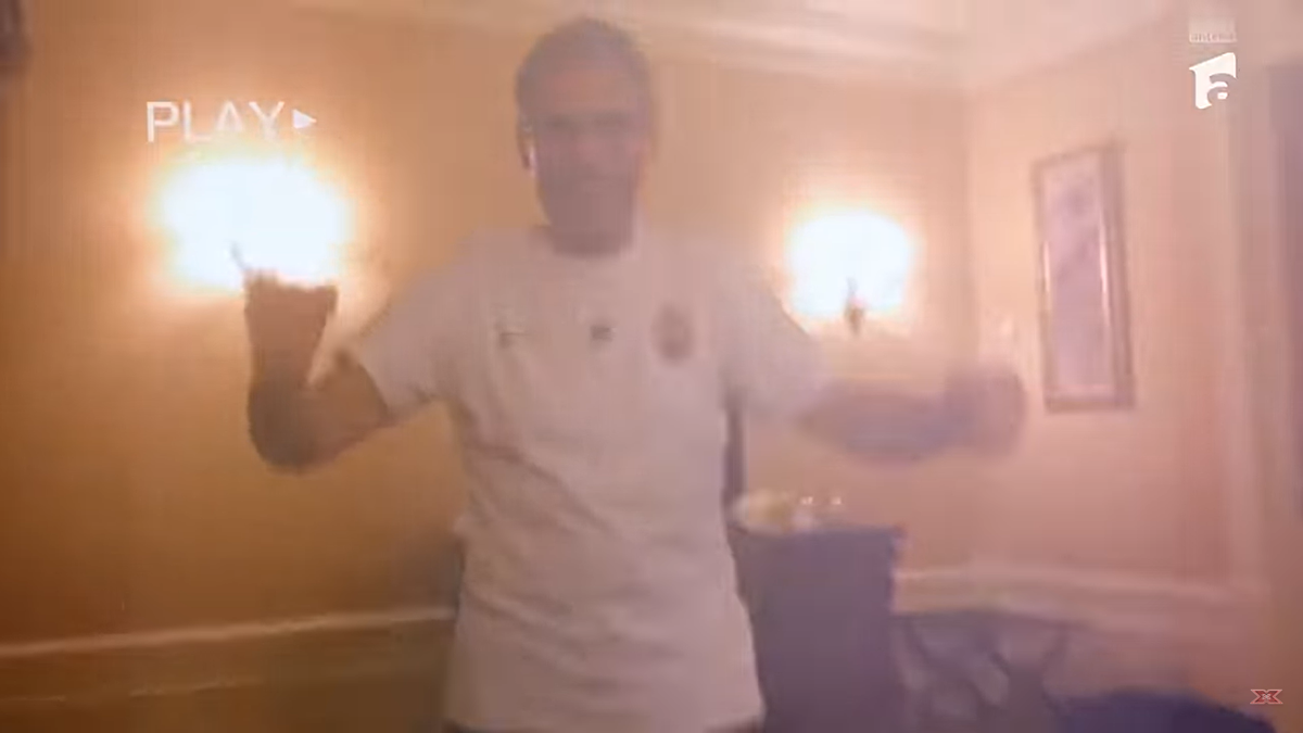 După 20 de ani la naționala de fotbal a României, a venit la X Factor și a emoționat întreg juriul: „Pentru Adelina” » Moment înduioșător cu Cristi Chivu: „Mi-ai salvat viața”